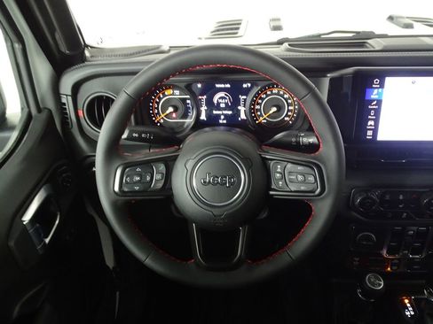 New 2024 Jeep Wrangler Unlimited Rubicon w/ Convenience Group image 23