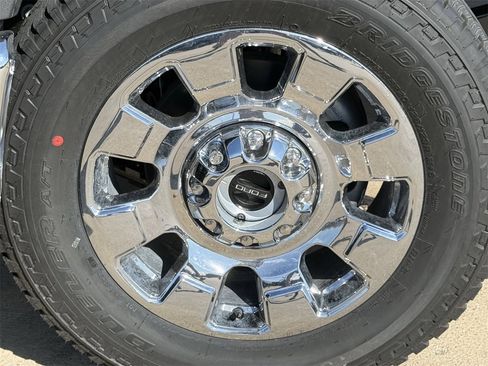 New 2026 Ford F250 Lariat w/ Chrome Package image 30