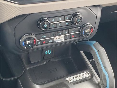 Used 2023 Ford Bronco Wildtrak image 23
