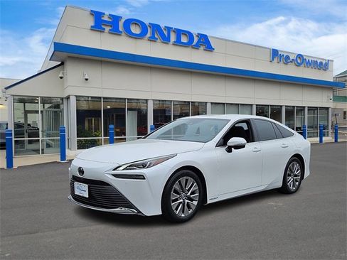 Used 2023 Toyota Mirai XLE image 1
