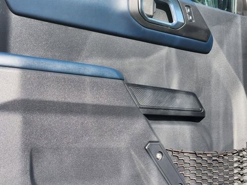 New 2025 Ford Bronco Heritage Edition image 9