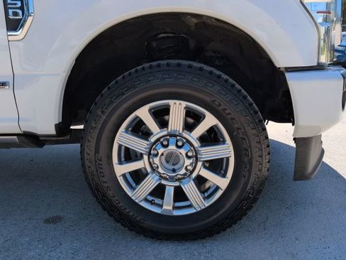 Used 2022 Ford F350 Platinum AWD/4WD image 10