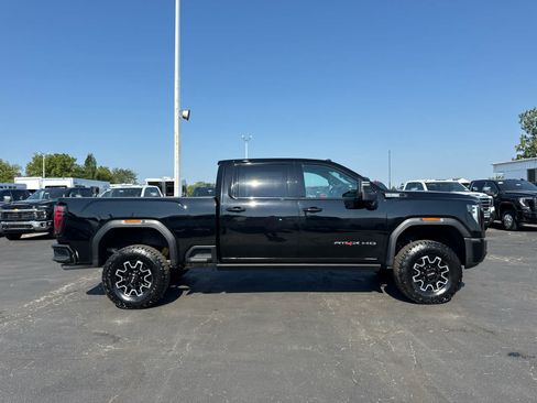 Certified 2024 GMC Sierra 2500 AT4X AWD/4WD image 6