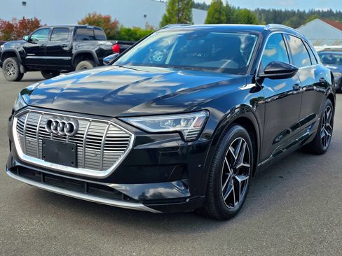 Used 2019 Audi e-tron Premium Plus AWD/4WD image 5