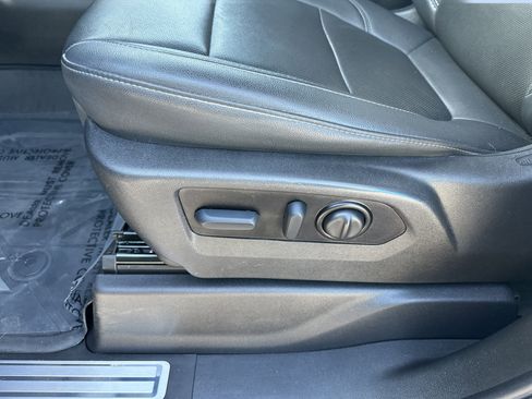 Certified 2022 Chevrolet Silverado 2500 LTZ w/ LTZ Plus Package image 12