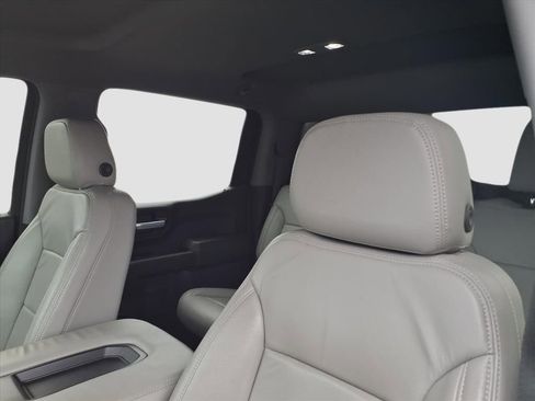 Used 2022 Chevrolet Silverado 1500 Custom w/ Safety Confidence Package image 20