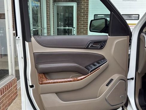 Used 2019 Chevrolet Tahoe Premier image 9
