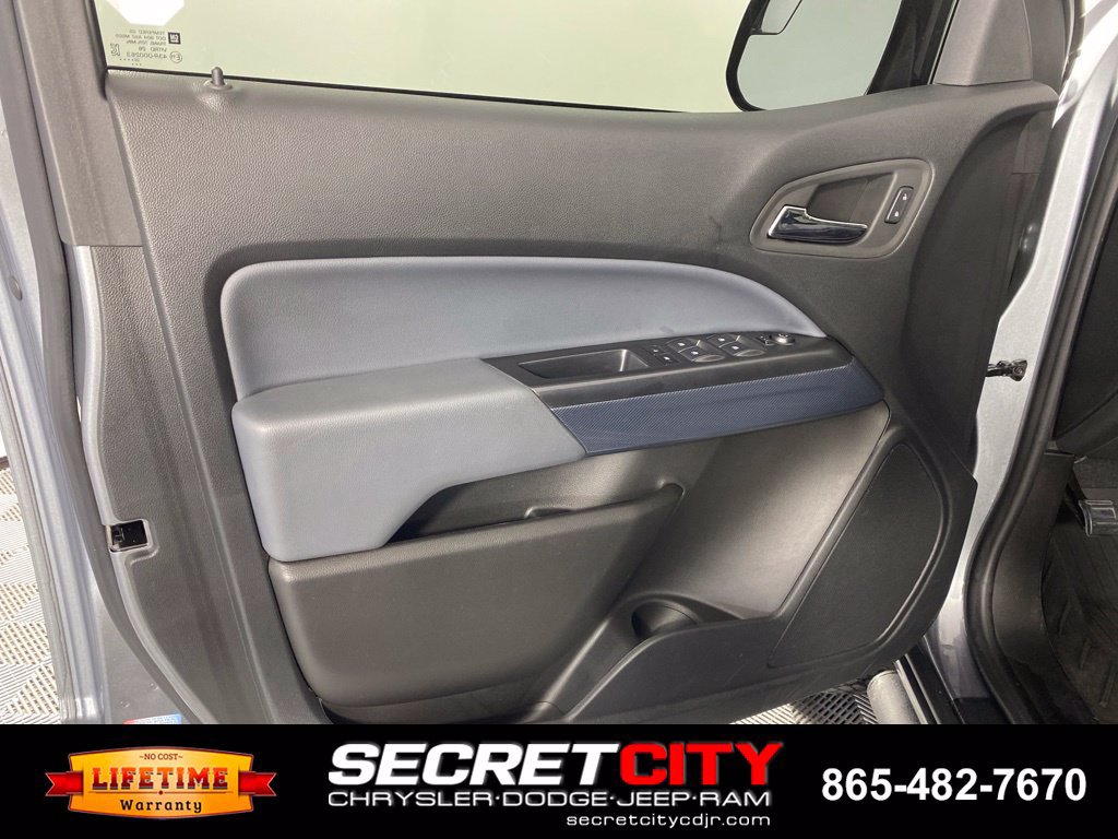 Used 2022 Chevrolet Colorado Z71 AWD/4WD image 12