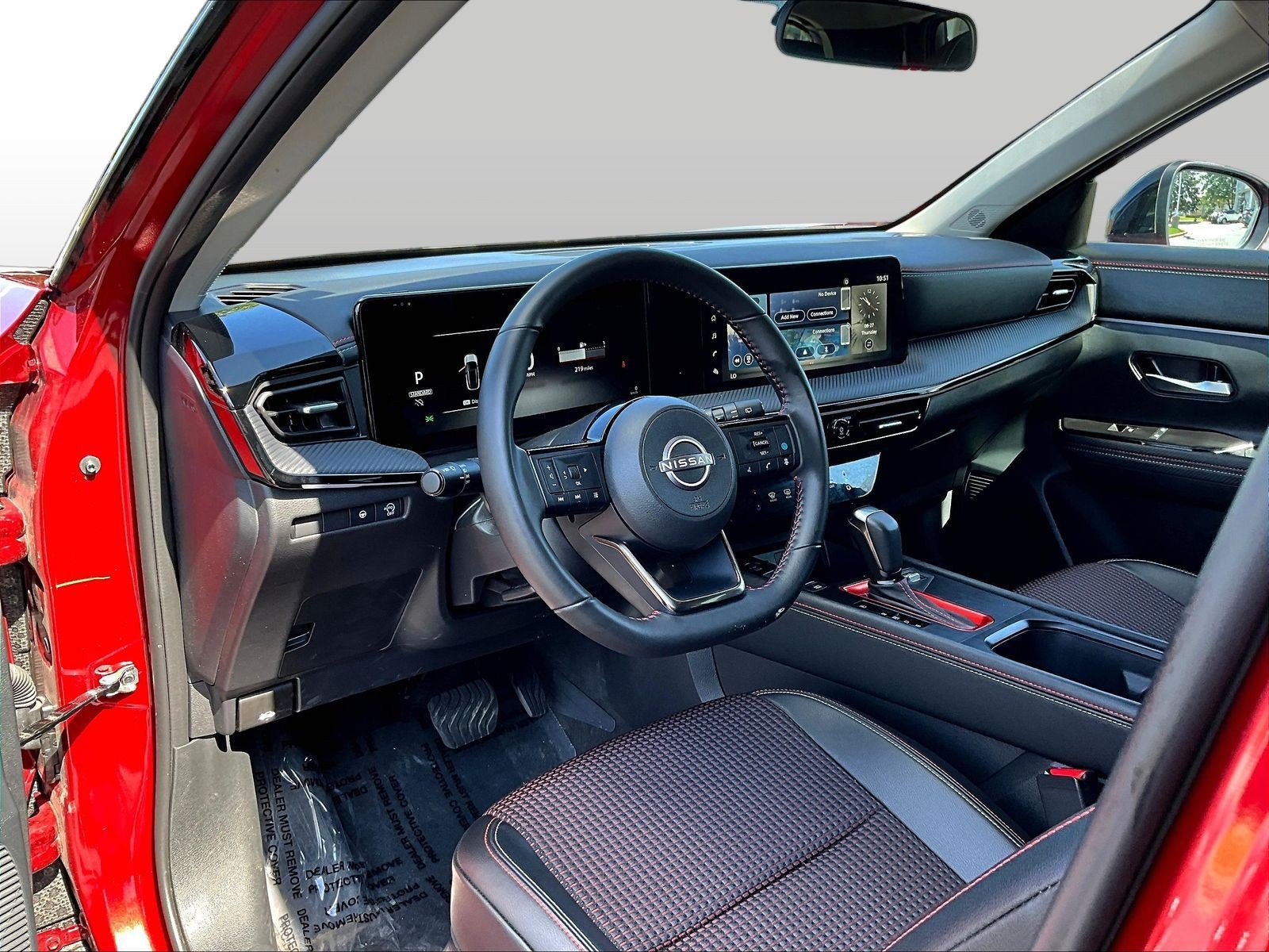 Certified 2025 Nissan Kicks SR FWD image 20