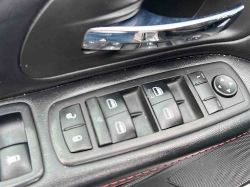 Used 2019 Dodge Grand Caravan GT FWD image 21