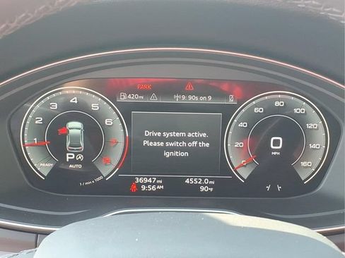 Used 2025 Audi Q5 2.0T Premium AWD/4WD image 13