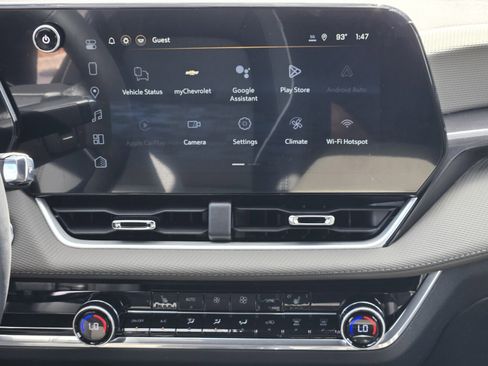 New 2026 Chevrolet Equinox LT w/ Convenience Package II image 8