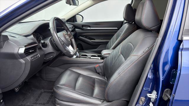Used 2023 Nissan Altima 2.5 SR w/ SR Premium Package FWD image 14