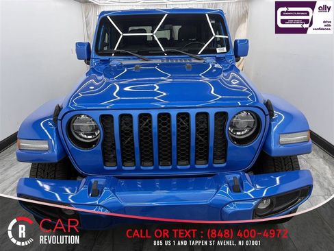 Used 2022 Jeep Gladiator Overland AWD/4WD image 2