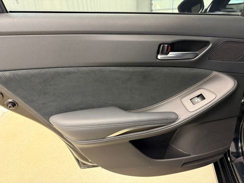 Used 2019 Toyota Avalon XSE w/ All Weather Liner Package FWD image 14