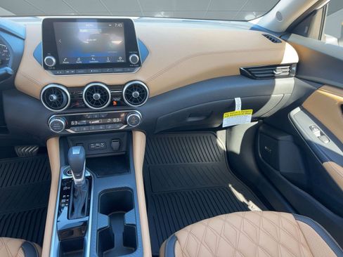 New 2025 Nissan Sentra SV w/ SV Premium Package image 28