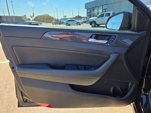Used 2019 Hyundai Sonata Limited image 23