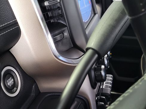 Used 2021 RAM 2500 Laramie AWD/4WD image 23