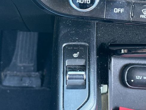 Used 2022 Kia Telluride S AWD/4WD image 34