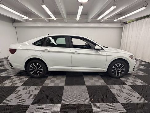 Used 2025 Volkswagen Jetta S FWD image 6