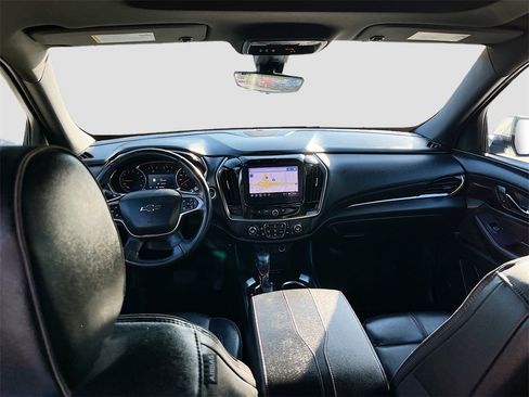 Used 2022 Chevrolet Traverse RS w/ LPO, Floor Liner Package image 23