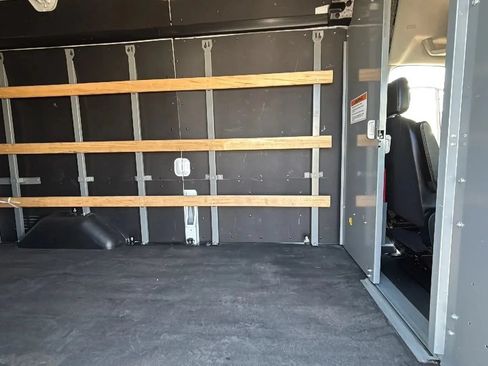 Used 2022 Ford E-Transit 148 High Roof w/ Load Area Protection Package RWD image 44