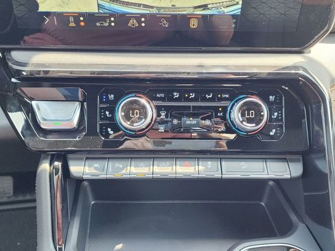 New 2026 GMC Sierra 1500 AT4 w/ AT4 Premium Package AWD/4WD image 29