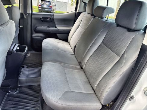 Used 2018 Toyota Tacoma SR w/ SR Convenience Package image 23