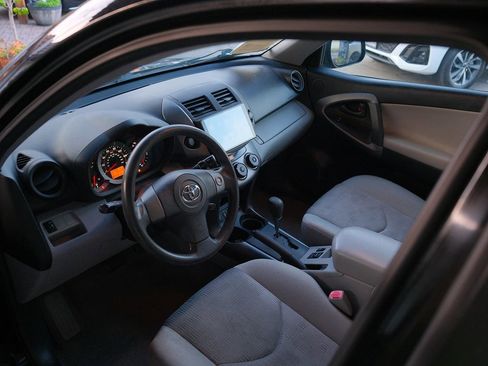 Used 2009 Toyota RAV4 2WD image 43