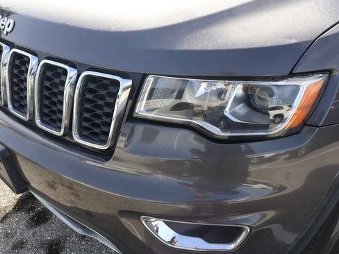Used 2017 Jeep Grand Cherokee Limited AWD/4WD image 3
