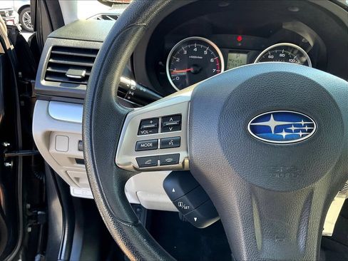 Used 2014 Subaru Forester 2.5i Premium w/ All-Weather Package AWD/4WD image 10