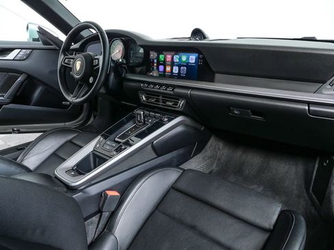 Certified 2022 Porsche 911 Carrera 4S image 16