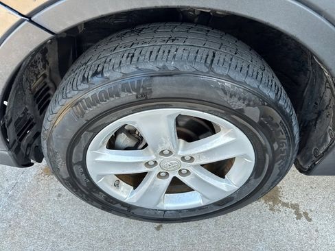 Used 2014 Toyota RAV4 XLE image 21