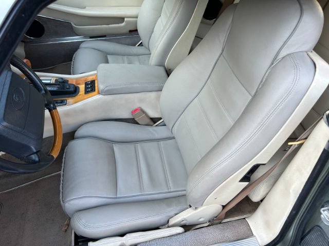Used 1996 Jaguar XJS 4.0 Convertible RWD image 9