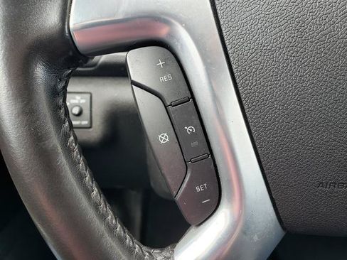 Used 2017 Chevrolet Traverse LT w/ Style and Technology Package AWD/4WD image 19
