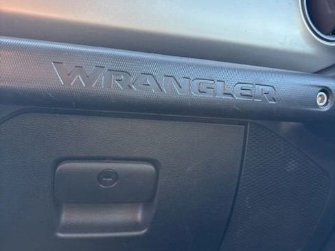 Used 2021 Jeep Wrangler Sport S image 13