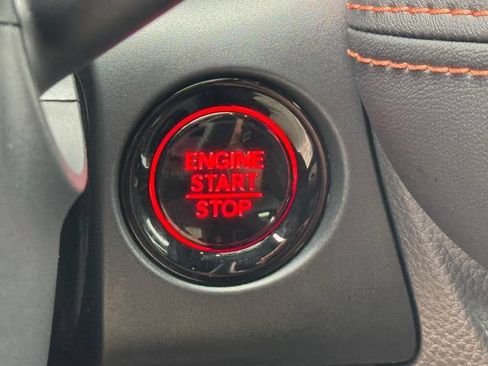 Certified 2025 Honda HR-V Sport image 24