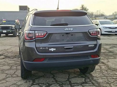 Certified 2022 Jeep Compass Latitude image 7