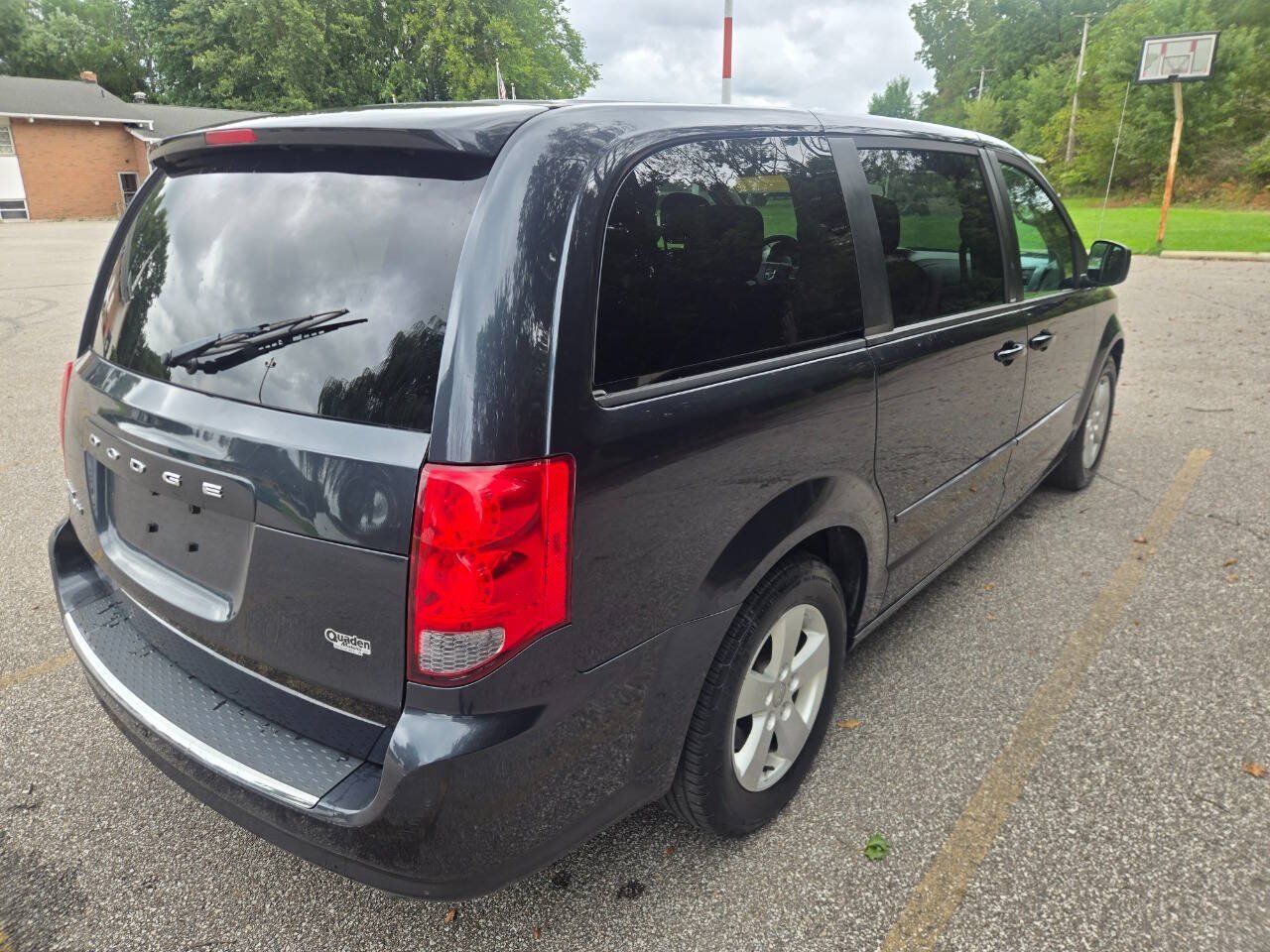 Used 2013 Dodge Grand Caravan SE FWD image 11