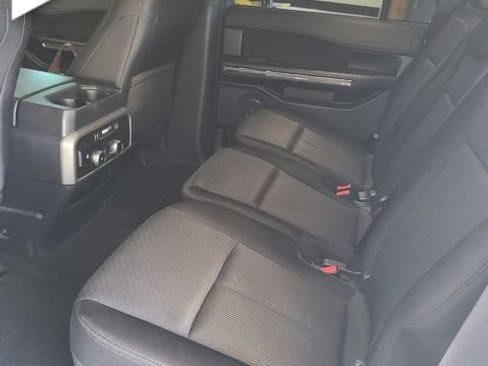Used 2020 Ford Expedition XLT RWD image 7