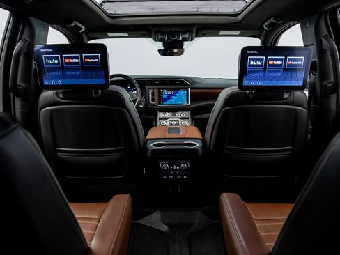 Used 2023 GMC Yukon XL Denali Ultimate image 42