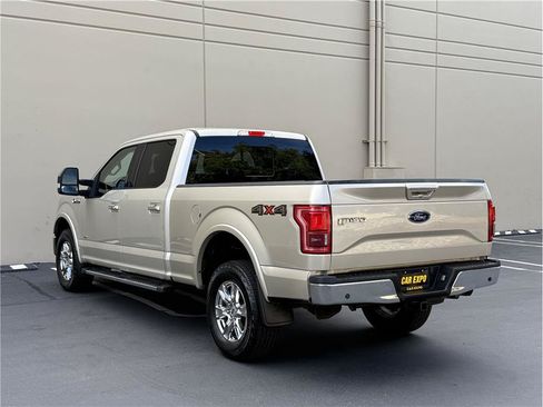 Used 2017 Ford F150 Lariat w/ Equipment Group 502A Luxury AWD/4WD image 4