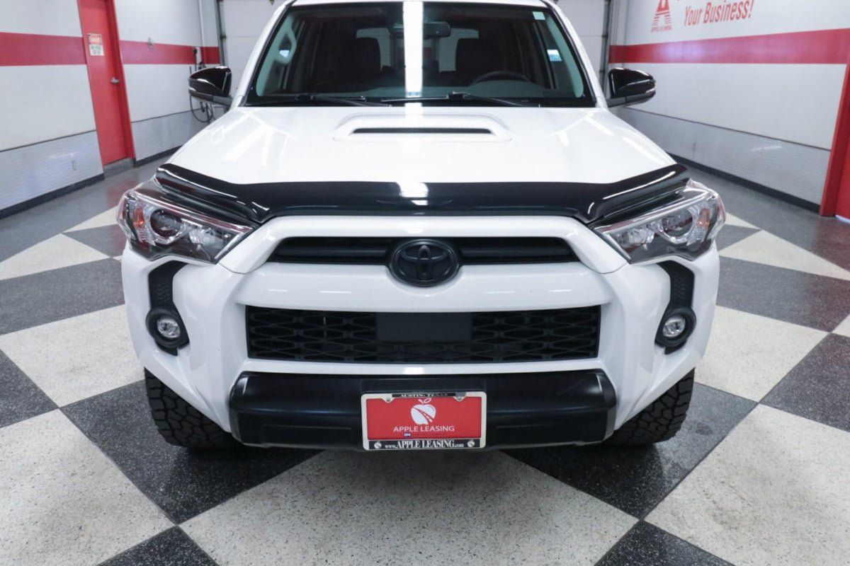 Used 2021 Toyota 4Runner Venture AWD/4WD image 4