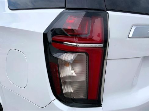 Used 2021 Chevrolet Tahoe High Country RWD image 28