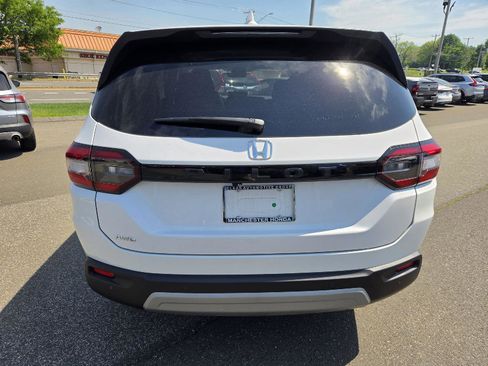 Used 2025 Honda Pilot EX-L image 4