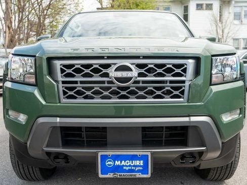 Used 2023 Nissan Frontier SV w/ SV Convenience Package AWD/4WD image 3