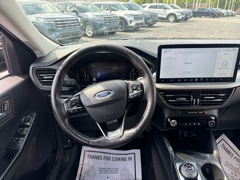 Used 2024 Ford Escape SE FWD image 26