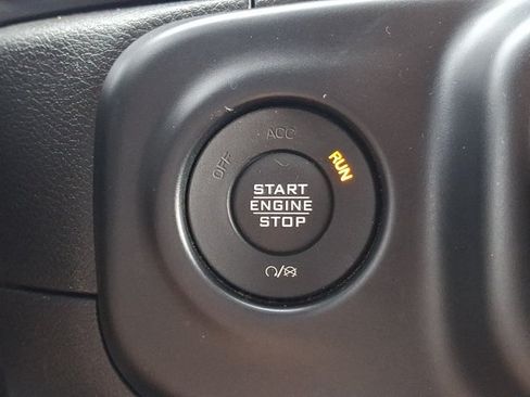 Used 2021 Jeep Wrangler Unlimited Sahara AWD/4WD image 25