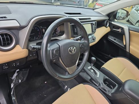 Used 2017 Toyota RAV4 XLE image 20