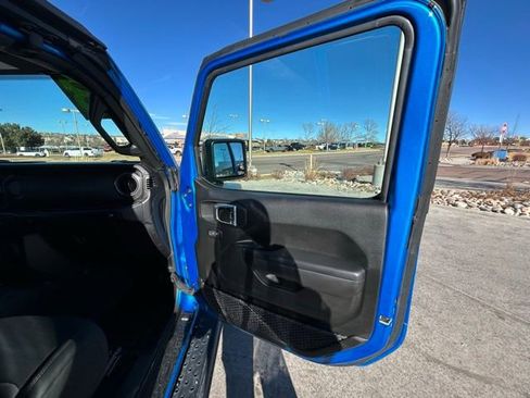 Used 2023 Jeep Wrangler Willys image 30